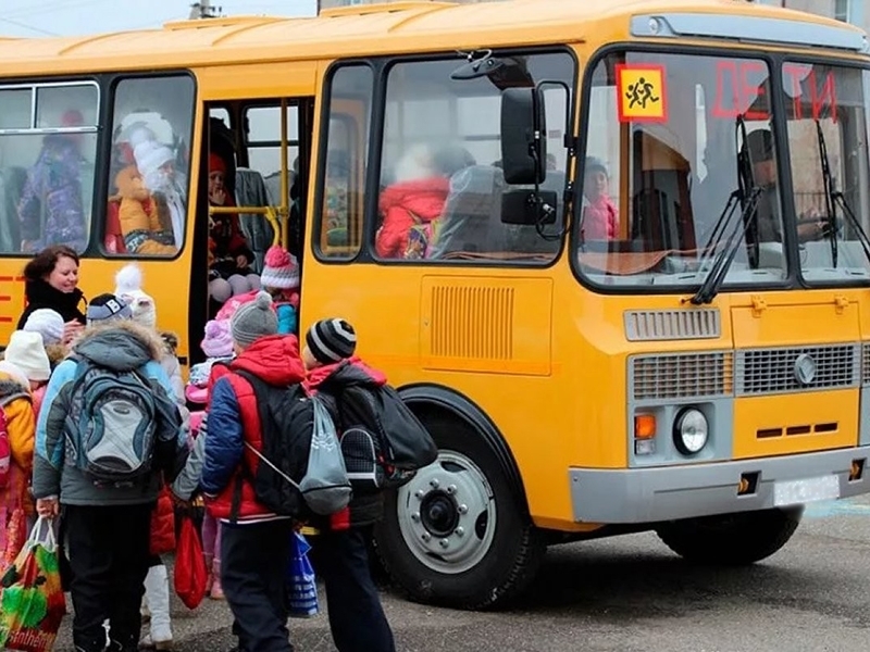 Подвоз несовершеннолетних за пределы города без законных представителей недопустим.