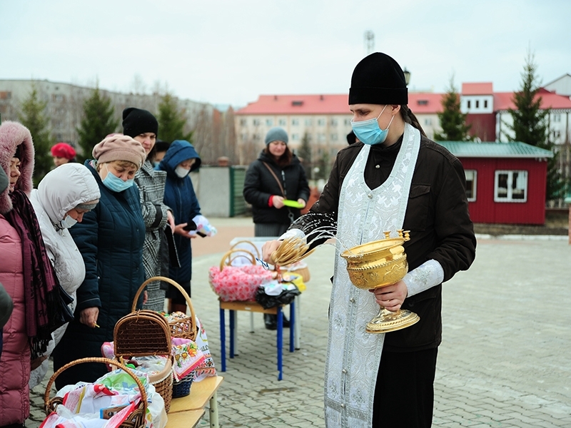 Расписание Пасхальных богослужений в православных храмах Мегиона и Высокого.