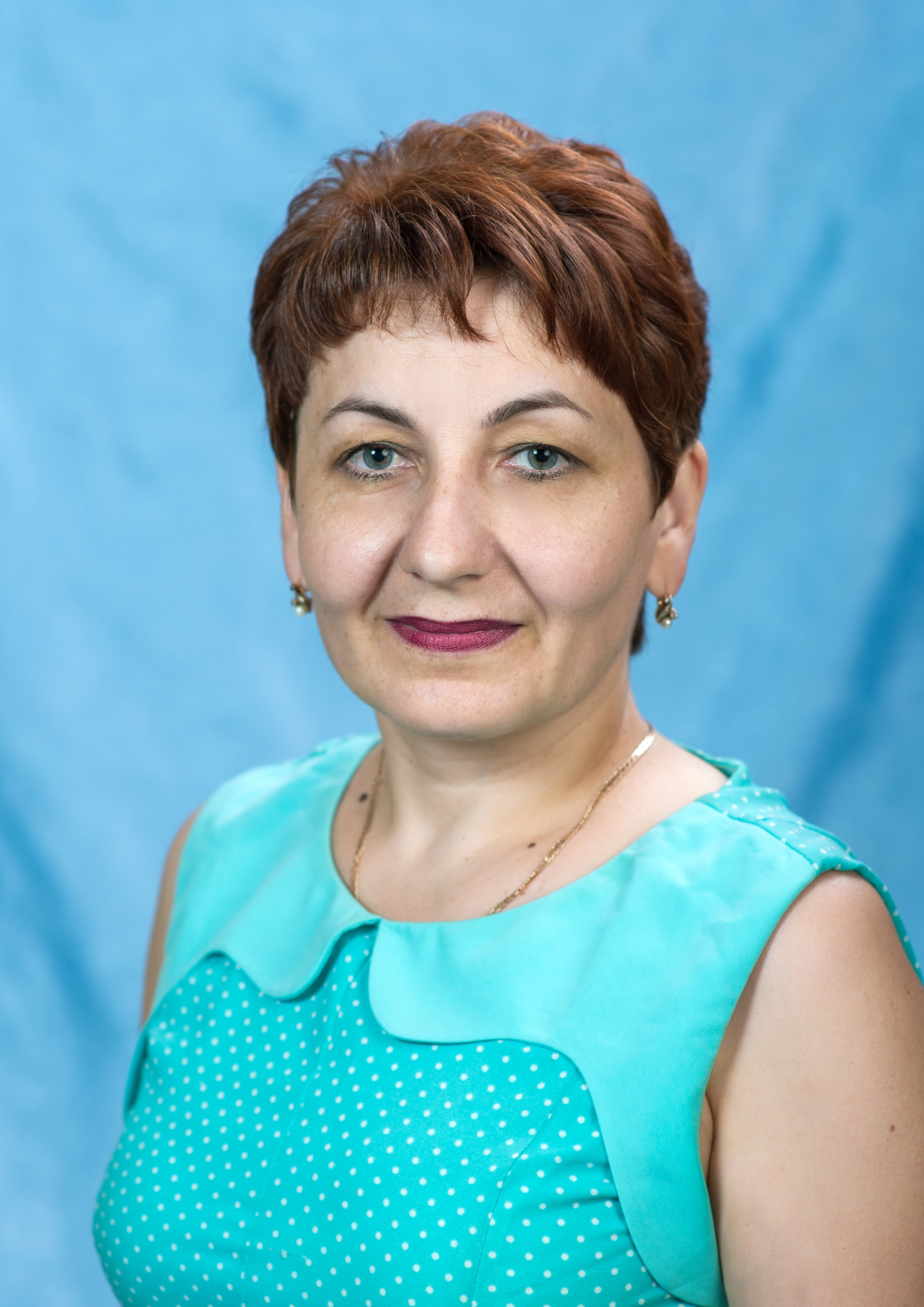 Кухаренко Валентина Борисовна.