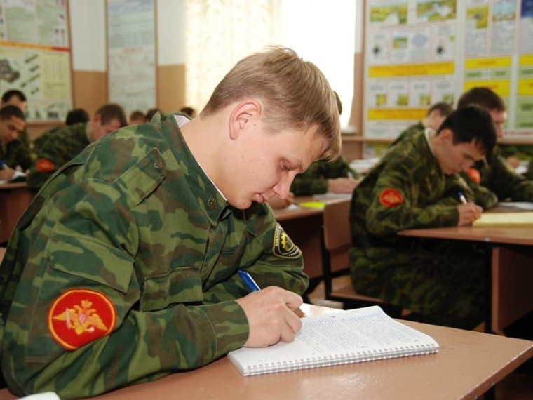 О поступлении в Новосибирское высшее военное командное училище. О поступлении в Новосибирское высшее военное командное училище.