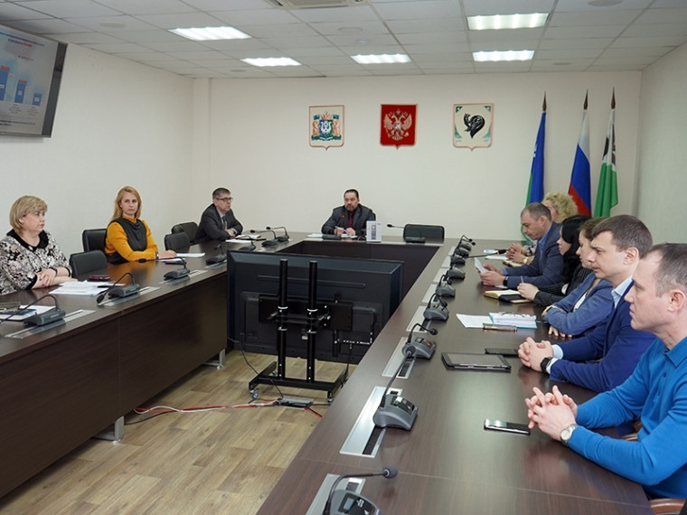 Навстречу Дню Победы: в Мегионе планируется провести кампанию по наведению чистоты. Навстречу Дню Победы: в Мегионе планируется провести кампанию по наведению чистоты.
