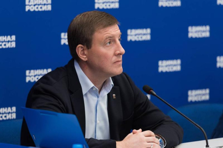«Единая Россия» внесла законопроект о наделении гражданских лиц, привлеченных к выполнению задач СВО, статусом ветеранов боевых действий. «Единая Россия» внесла законопроект о наделении гражданских лиц, привлеченных к выполнению задач СВО, статусом ветеранов боевых действий.