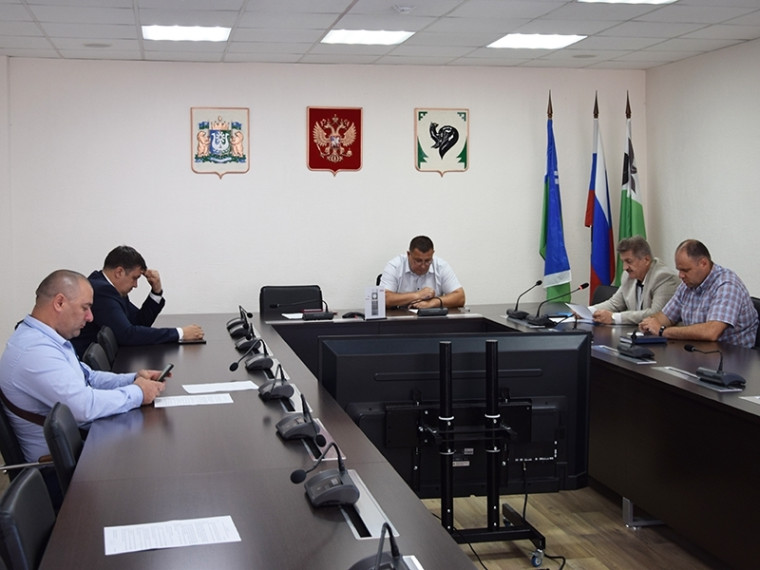 До очередного заседания Думы города депутаты обсудили проекты решений. До очередного заседания Думы города депутаты обсудили проекты решений.