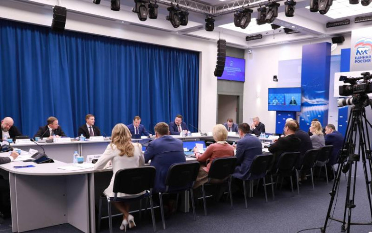 «Единая Россия» выполнила половину показателей народной программы на 2022 год. «Единая Россия» выполнила половину показателей народной программы на 2022 год.