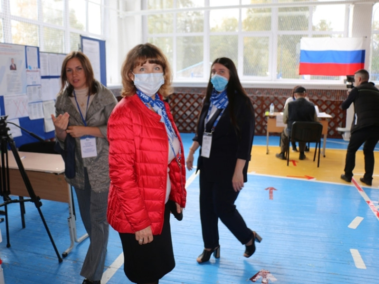 Избирательные участки в Мегионе посетили представители Уполномоченного по правам человека в Югре и Общественной палаты Югры. Избирательные участки в Мегионе посетили представители Уполномоченного по правам человека в Югре и Общественной палаты Югры.