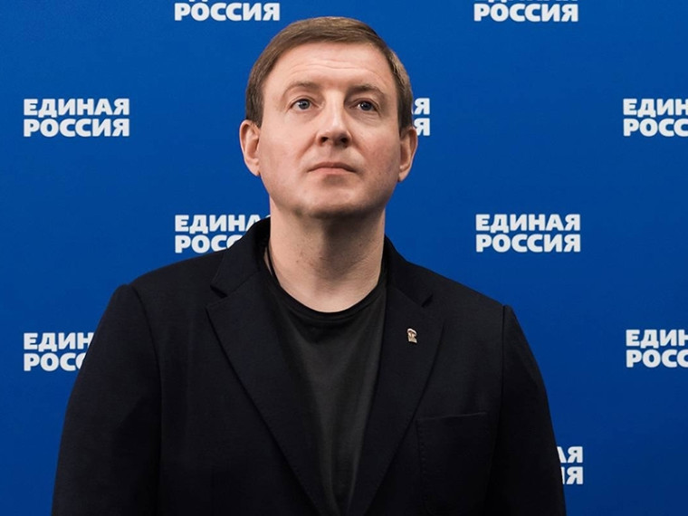 «Единая Россия» одержала уверенную победу на выборах всех уровней. «Единая Россия» одержала уверенную победу на выборах всех уровней.