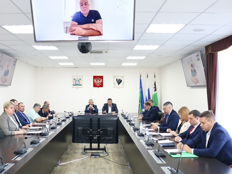 В Мегионе прошло сентябрьское заседание Думы. В Мегионе прошло сентябрьское заседание Думы.