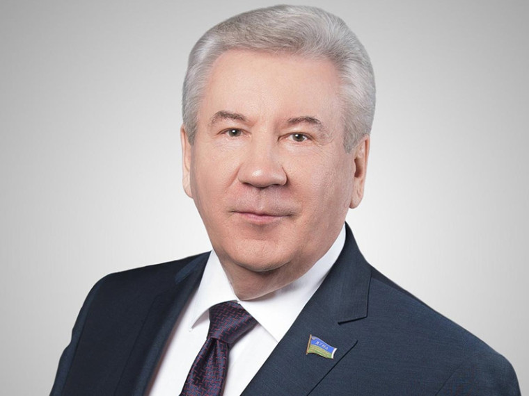 Спикер окружного парламента Борис Хохряков поздравил жительниц Югры. Спикер окружного парламента Борис Хохряков поздравил жительниц Югры.