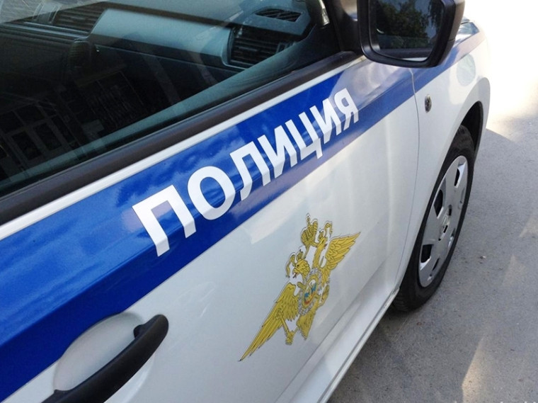 Сотрудники полиции Мегиона изъяли марихуану у жителя Лангепаса. Сотрудники полиции Мегиона изъяли марихуану у жителя Лангепаса.