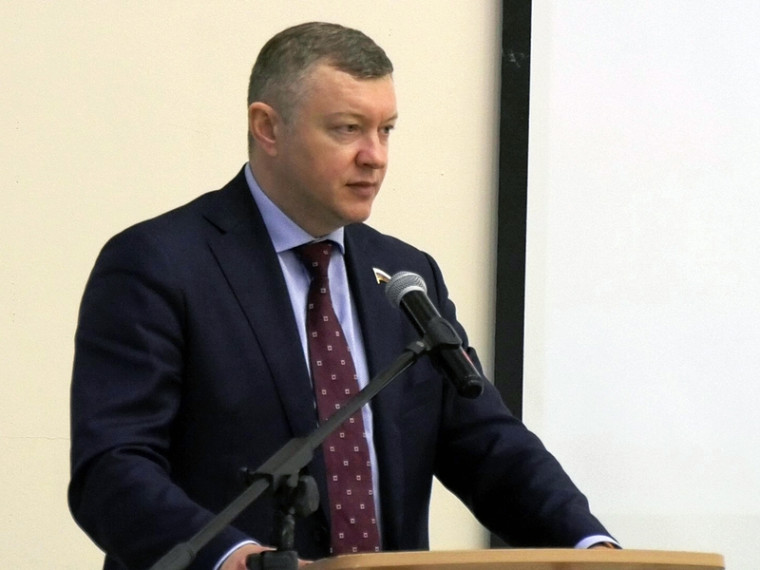 Депутат Государственной Думы Евгений Марков принял участие во встрече с жителями Мегиона. Депутат Государственной Думы Евгений Марков принял участие во встрече с жителями Мегиона.