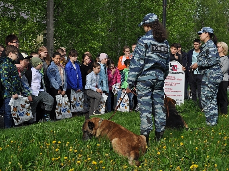 Сотрудники Полиции Мегиона посетили обучающихся КОУ «Мегионская школа для обучаются с ОВЗ».