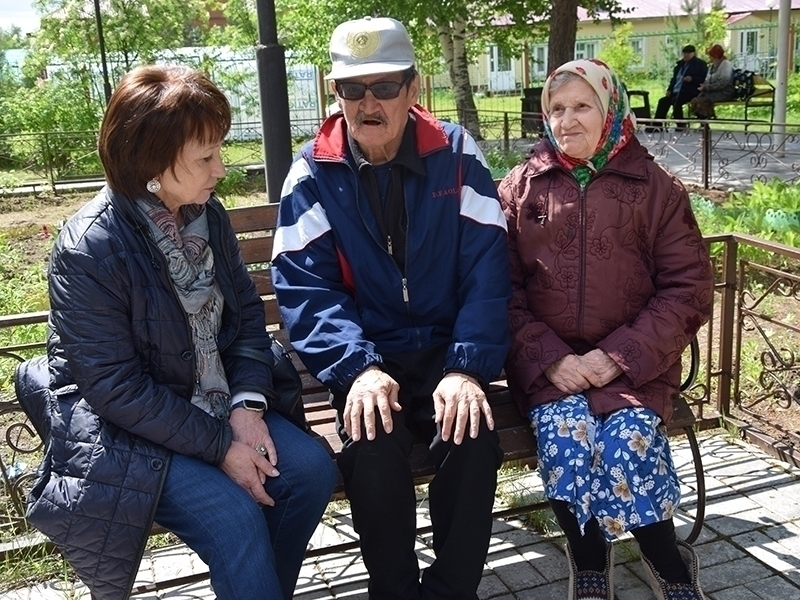 Уполномоченный по правам человека в Югре Наталья Стребкова посетила социальные объекты Высокого.